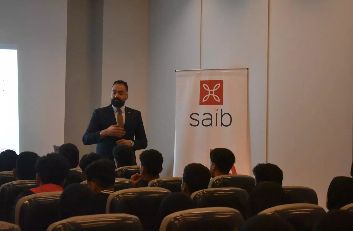 2455700f3e064857c3dee584174947cf