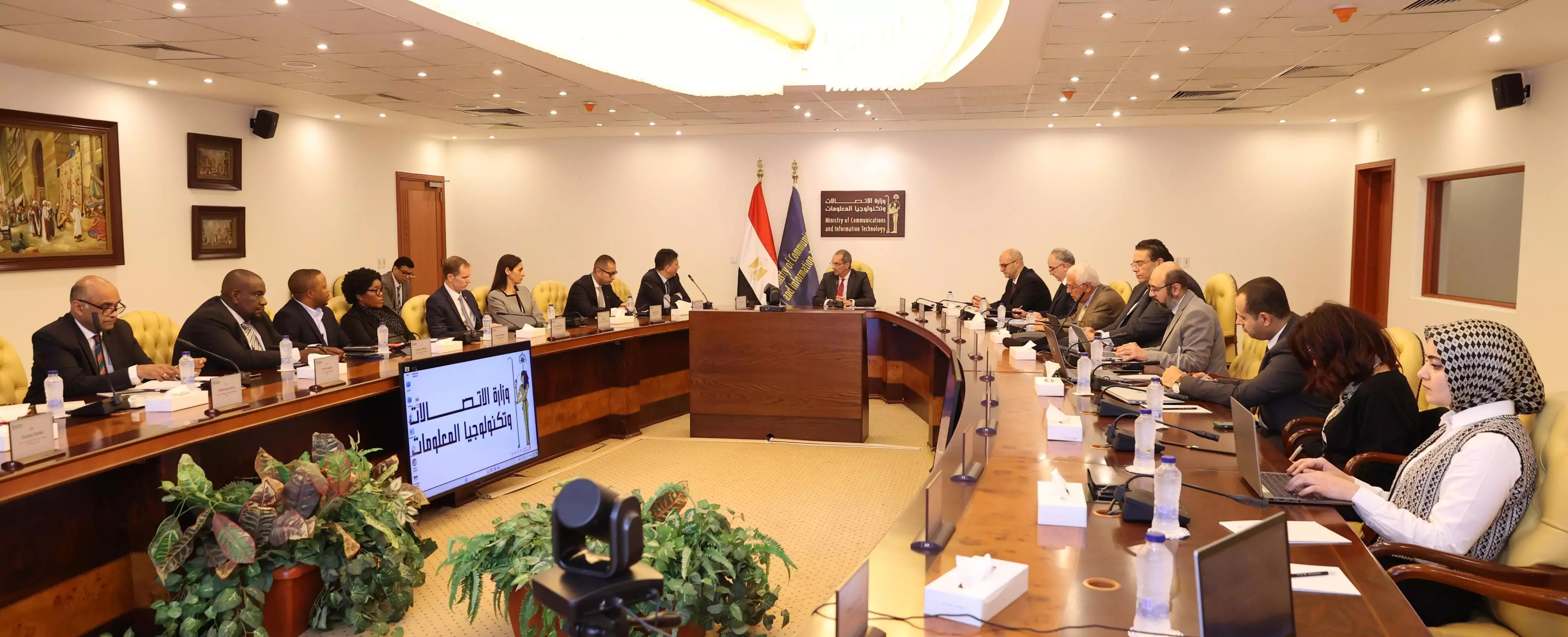 6f3713b6467e2272863e8dd23a028453