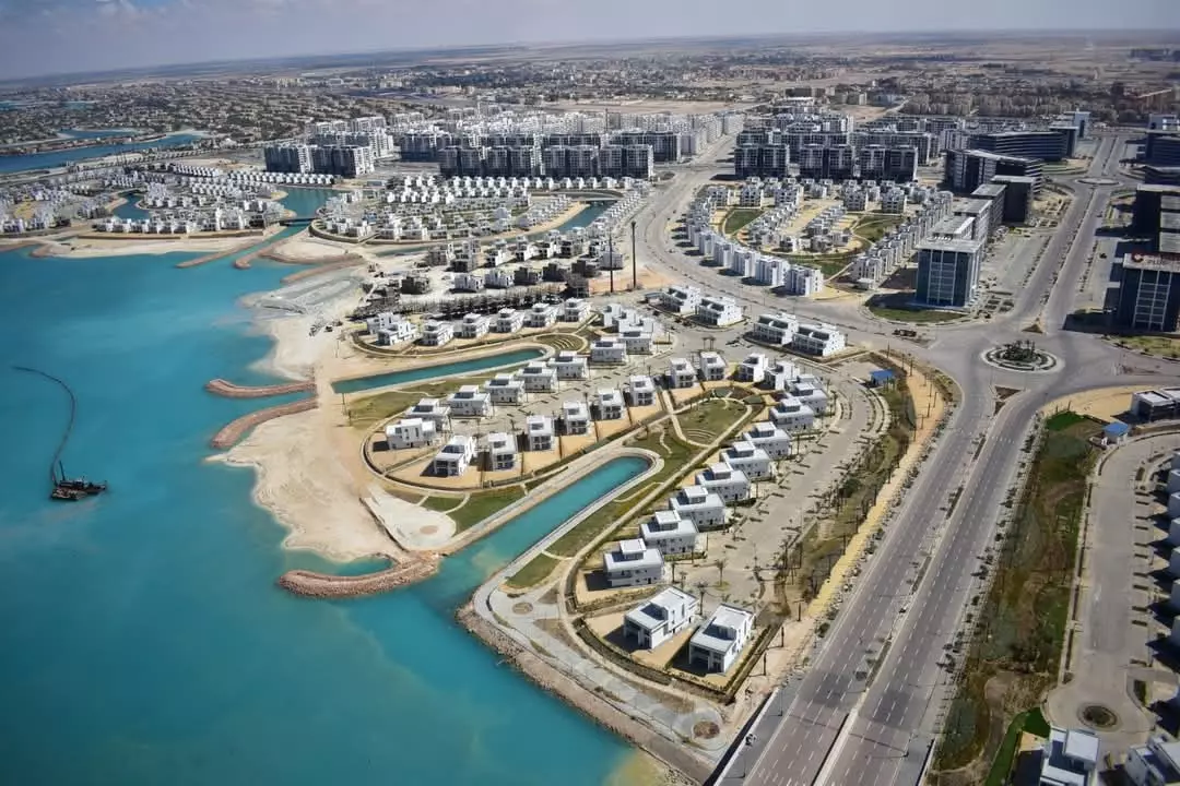 8b4aca5a9463cb0570eaafbd5c999703