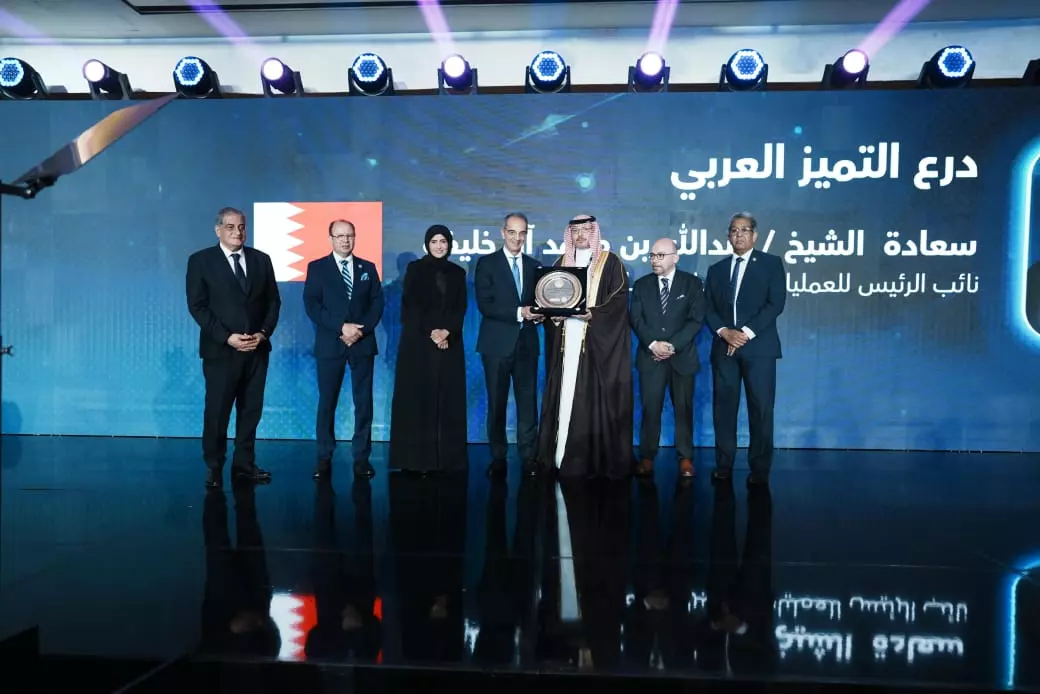 77ecbe29cbba56b7ebb5b2a1e4138308