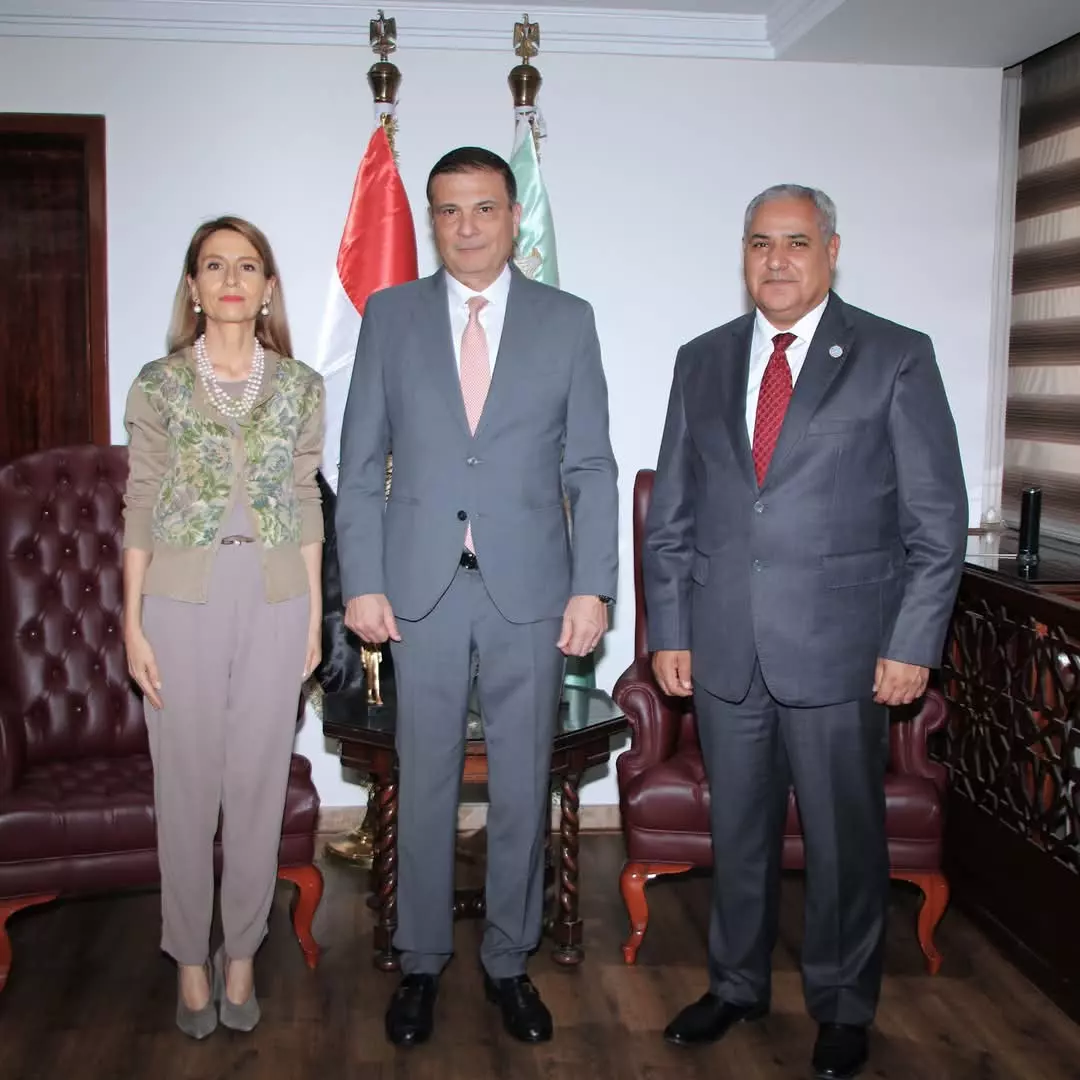 8bd01c25f784a8431cdb1033bb9f1316