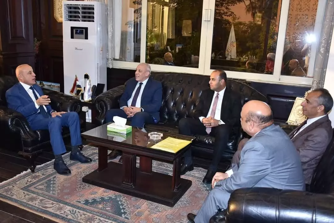 B2708c2b200c7053710c5d81e9897589