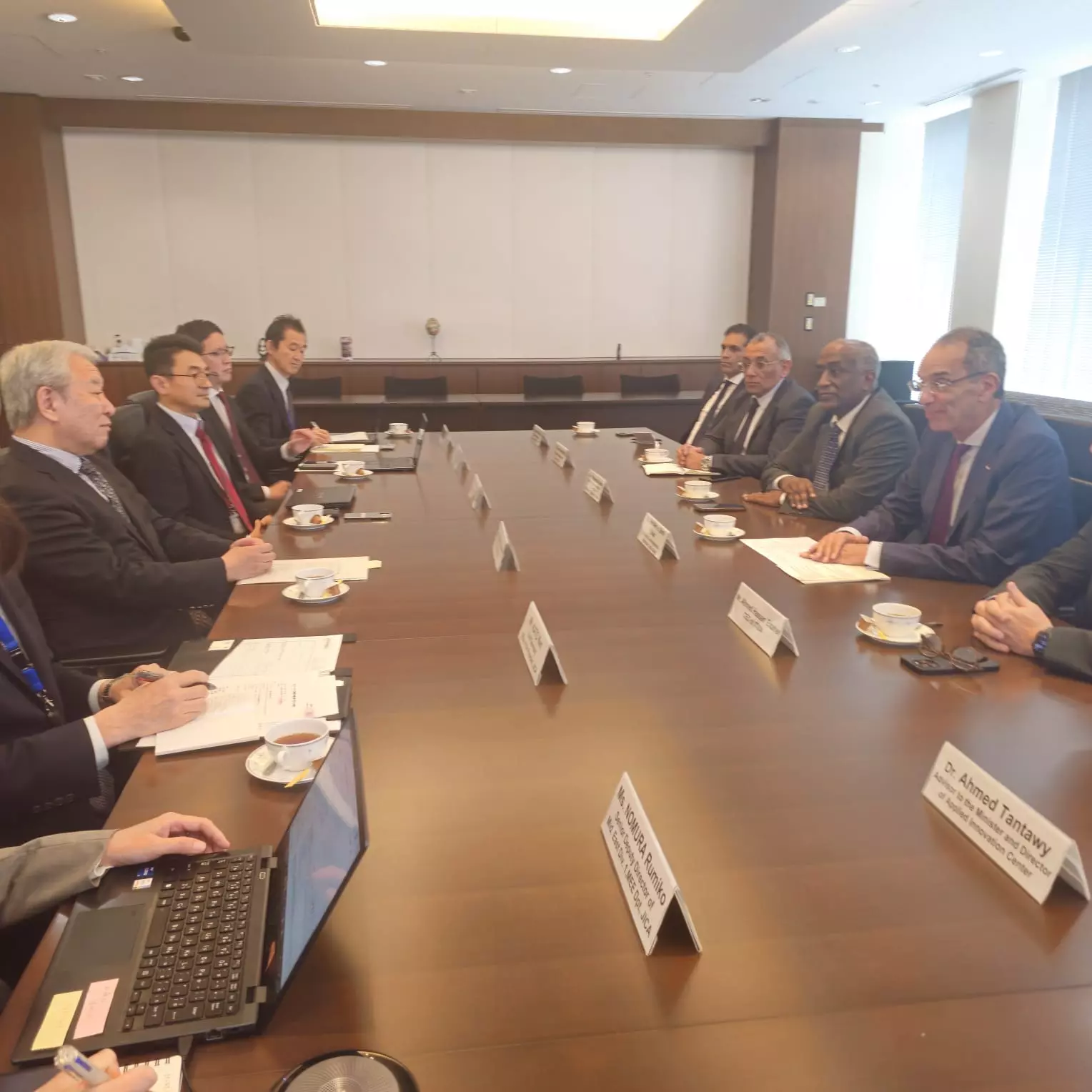 E518d87f60572b8571b6f832329ba539