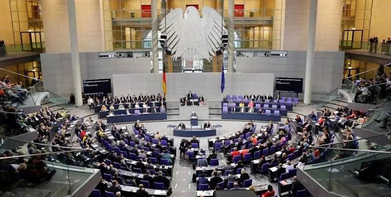 00fb0a0ef20c948c5148a006ba92ce09