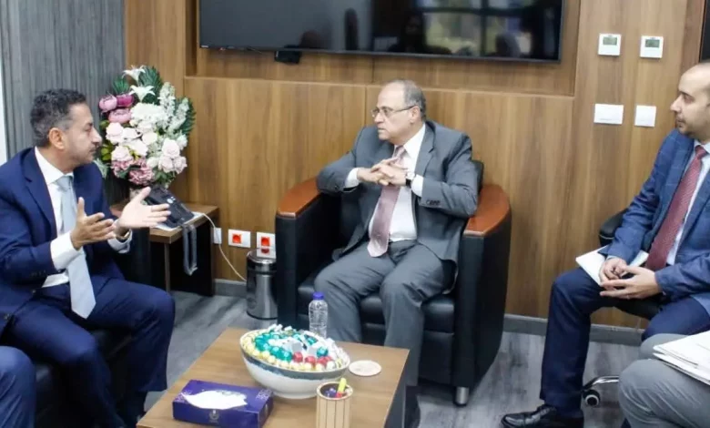 04f93ab0a9606228b45ee8523079d48e