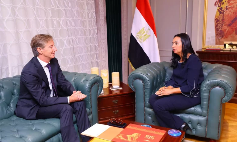 277b99670aafd64604a5cc913fd0cccc