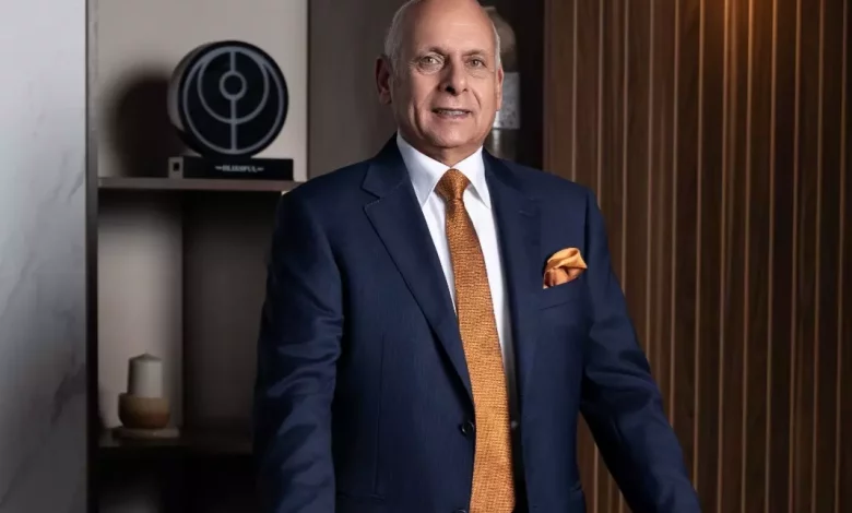 B1e412796ca27565cde3bc27c0f33d8c