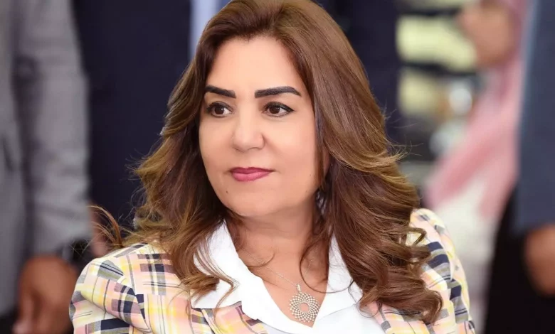 Ffb253094b5372863f4a28d5dfa9252d