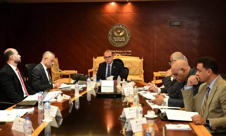 8be8f3086bf6613bb9798e70347fc7e3