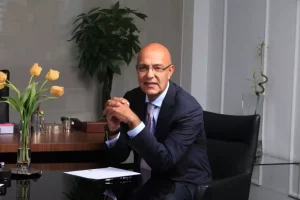 D92e898b88a0f596b90f2bc7fe52869c