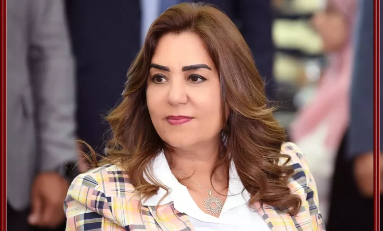 Ebf8d183ce32b2bc7cd3e890b0902f22