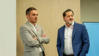 06b102fbdc81f198284aee574505272f