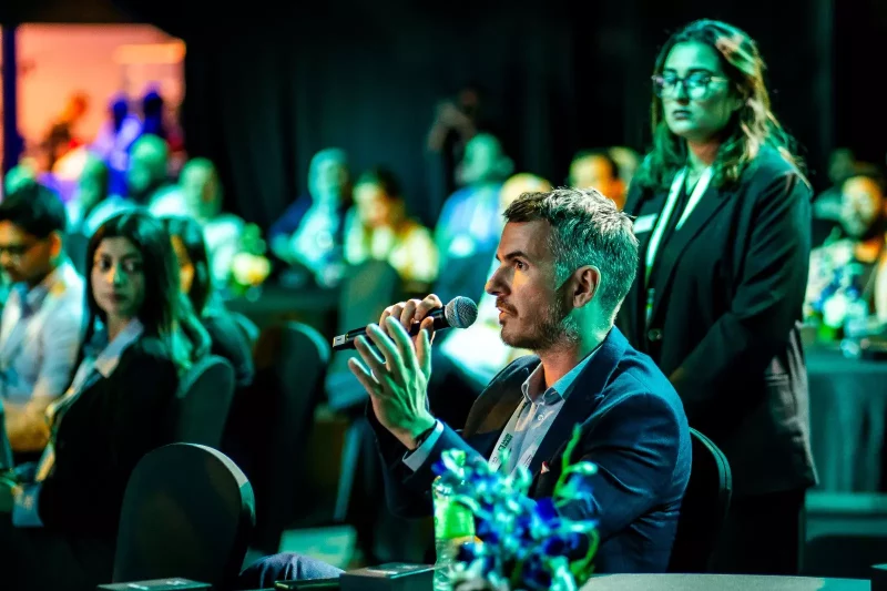 27f1c324133b08b3383c4bc2bdf5d82b