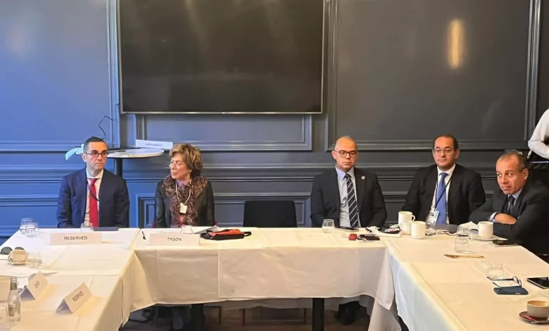 329a51ce6c0656b7ac7530361ebf7938