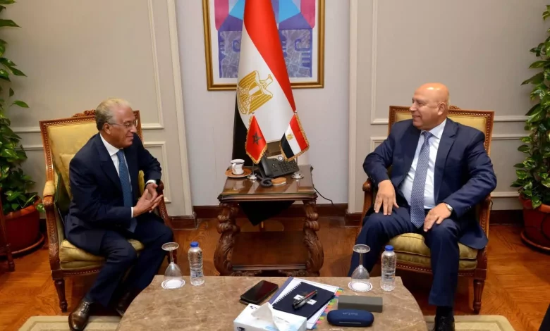 9a4a119751f6bbac4eab42e32008ddcc