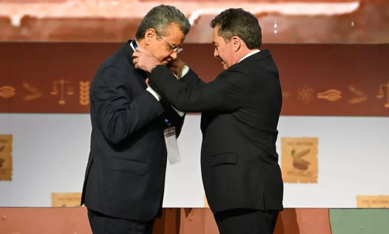 A1644e9bce18093cc3d1e01fa4a4cc5e