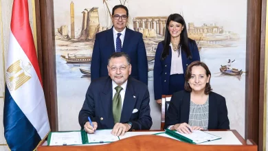 A18c618abed5fb380ea54295d28b5083