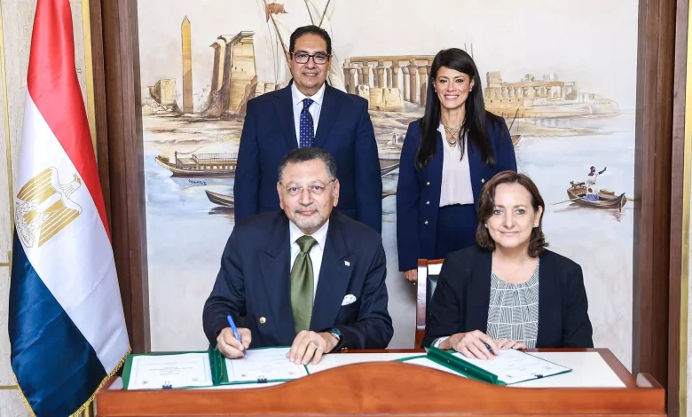 A18c618abed5fb380ea54295d28b5083