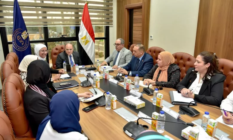 Ee55efffb0784aaec46f22c7bee2d864