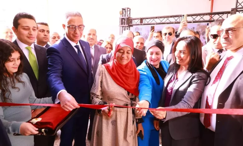 B1d99010f63481270e903ac3732ce5c4