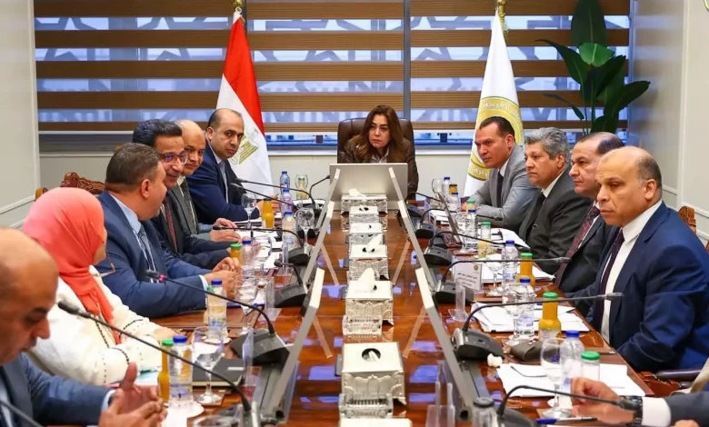 B24372295533360aa9dbe813e53043ee