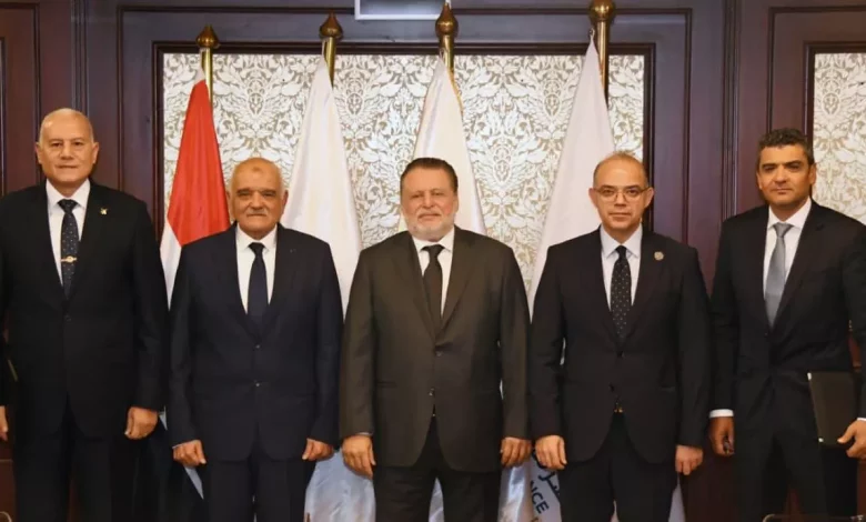 30443d7d53716897f59a2dd4b9e1ae52