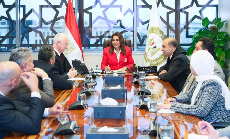 Dcd747857909e6293cafac69bef6bc82