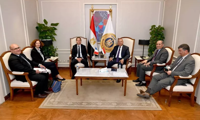 2c94d5d715ee06759b3e4eb7ad17d093