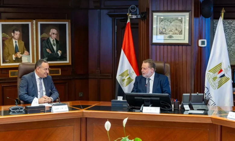 Da950ee9f1f1f01c46e445e2fb53e059