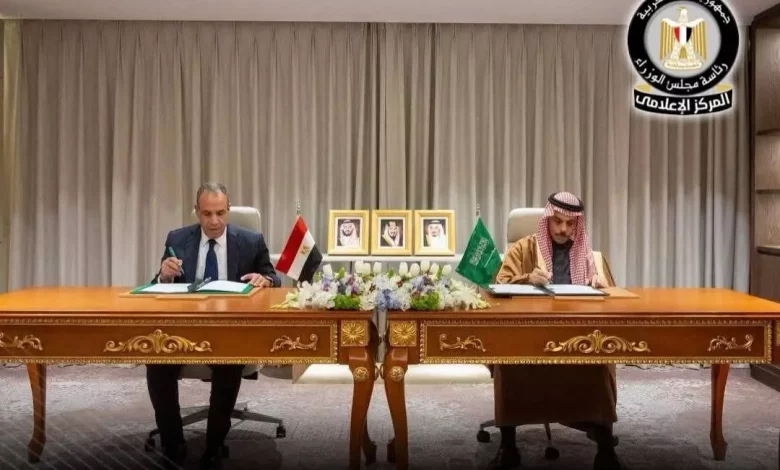 2668b7b0fd42b984cf38f3c681180510