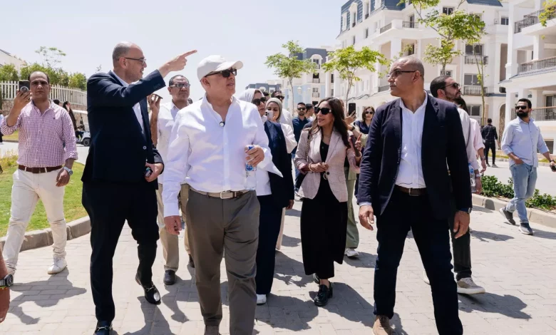 زيارة تفقدية لرئيس الشركة والعضو المنتدب لمشروع “iCity القاهرة الجديدة”