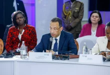 وزير الاتصالات يشارك في فعاليات Africa–France Summit