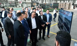 مدبولي يتفقد مصنع «<a href=