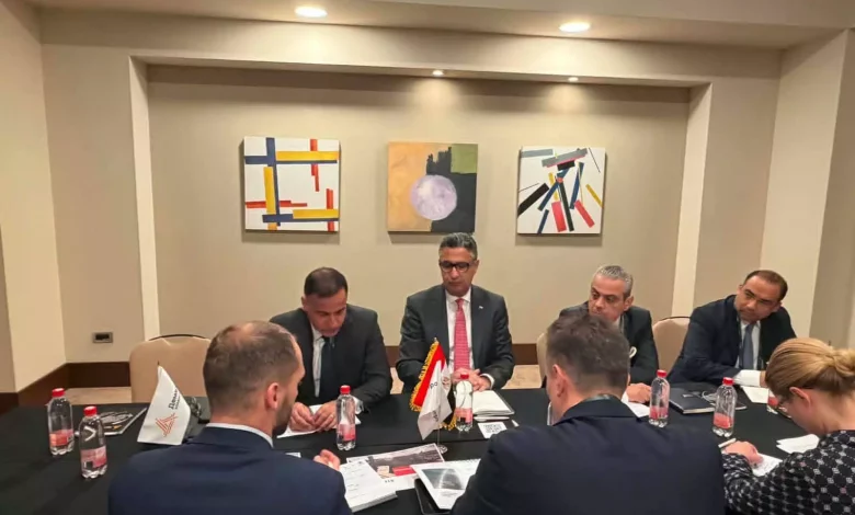 وزير التموين يبحث مع كبرى الشركات الروسية تعزيز شراكات الحبوب والأمن الغذائي